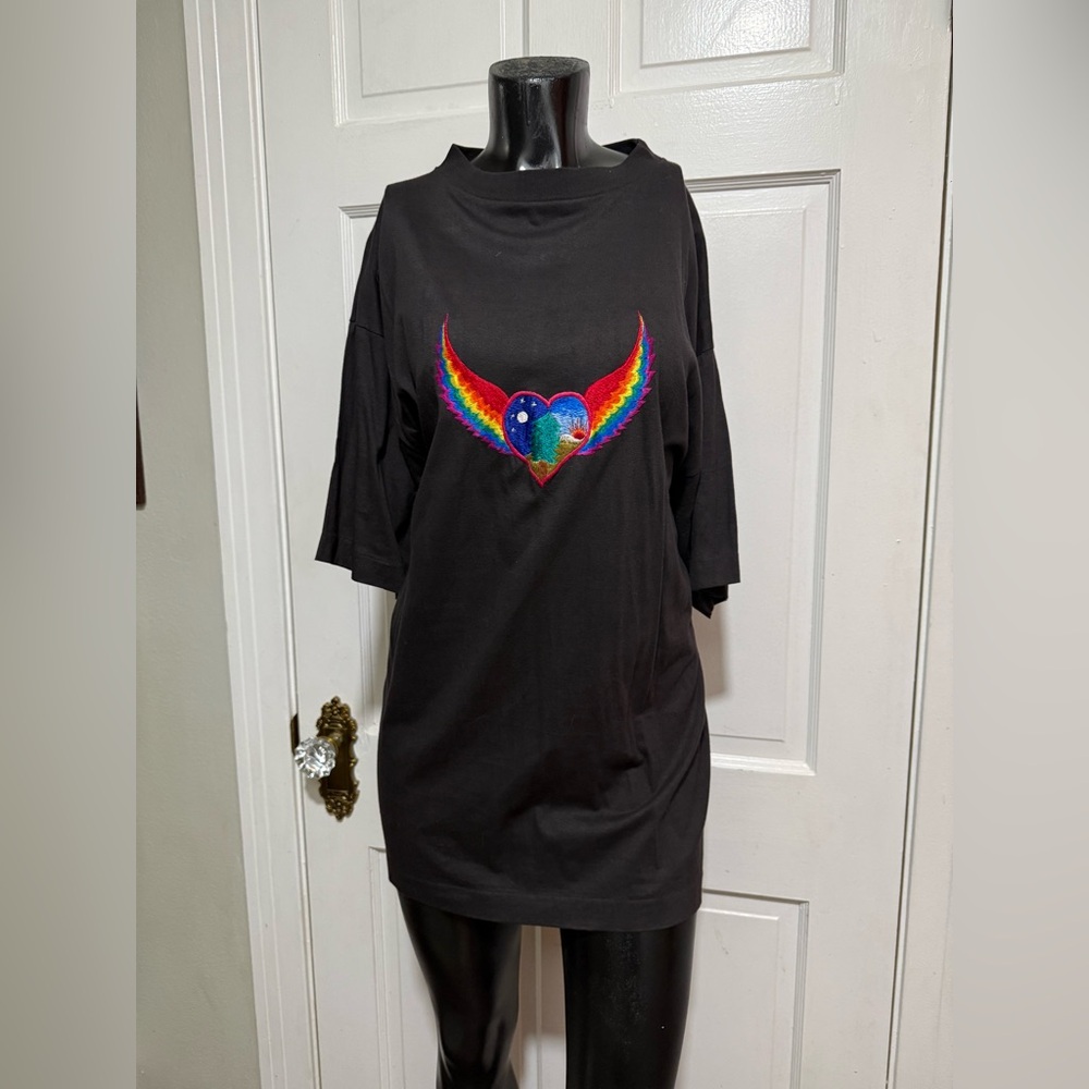 Vintage Rainbow Embroidered Single Stitch Black T-Shirt Size Large Medium